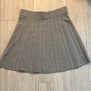 Ann Taylor Skirt in Gray New - Lage